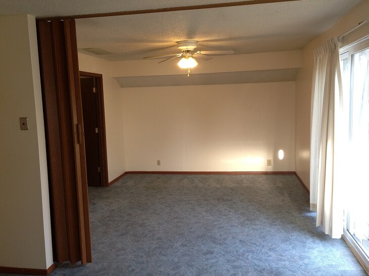 730 Fairdale Rd, Salina, KS à vendre - Photo intérieure – Image 3 sur 3