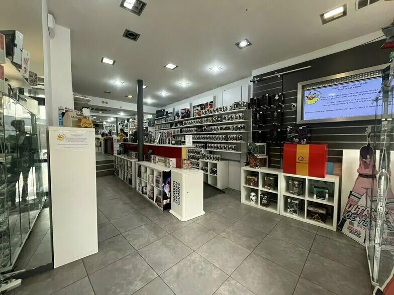 Local commercial dans Le Havre à louer - Photo intérieure – Image 2 sur 2