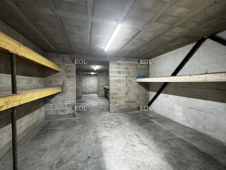 Local d’activités dans Morangis à louer - Photo de l’immeuble – Image 3 sur 4