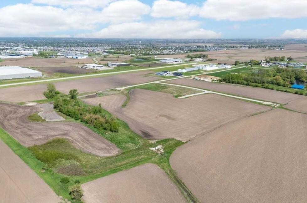Marion Aircom Commercial Park, Marion, IA à vendre Photo principale– Image 1 sur 10