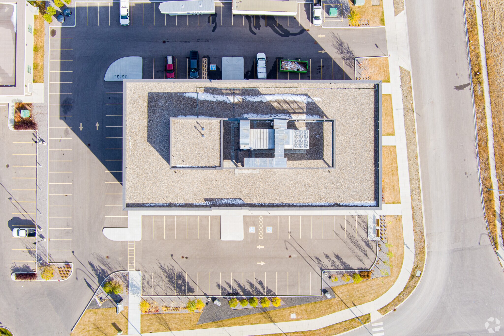 106 Southbank Rd, Okotoks, AB à louer Aérien– Image 1 sur 2