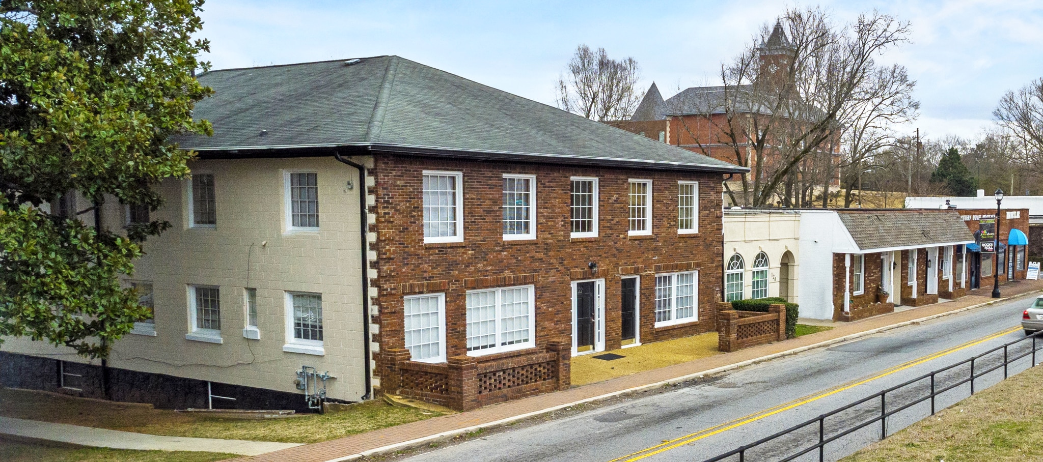 118-124 N McDonough St, Jonesboro, GA à vendre Photo principale– Image 1 sur 12