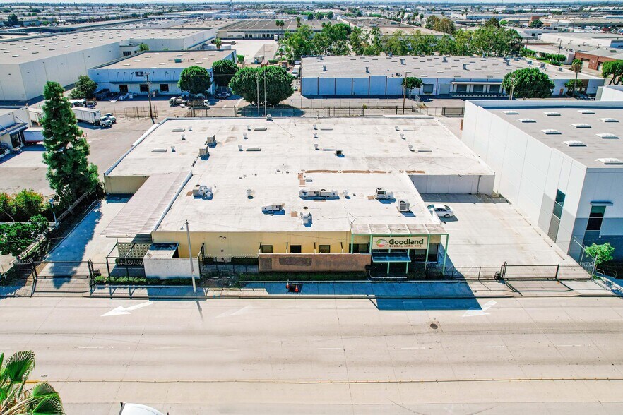 6820-6830 E Washington Blvd, Commerce, CA à vendre - Photo principale – Image 1 sur 36