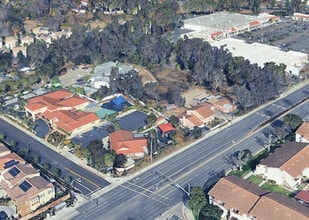 867 Sycamore Ave, Vista, CA à louer Aérien– Image 2 sur 2