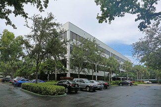 Plus de détails pour 2101 NW Corporate Blvd, Boca Raton, FL - Bureau à louer