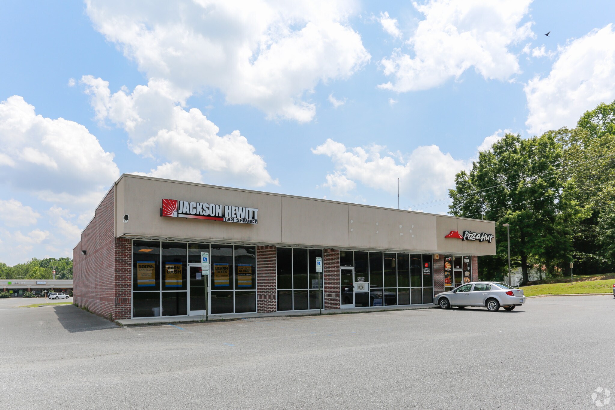 1000 E Main St, Cherryville, NC à vendre Photo principale– Image 1 sur 5