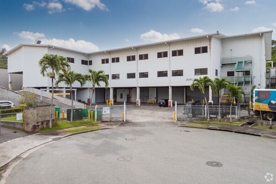 99-1295 Waiua Pl, Aiea, HI à louer - Photo de l’immeuble – Image 3 sur 6