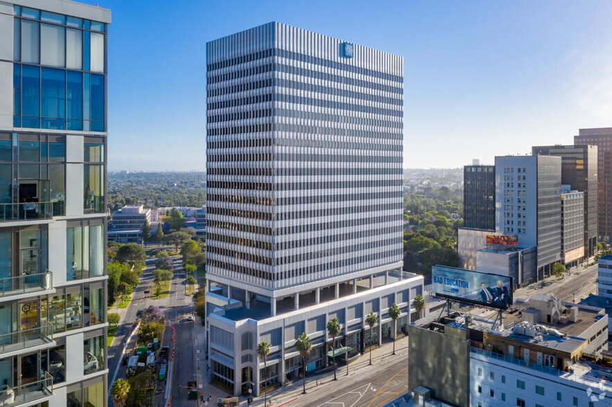 6300 Wilshire Blvd, Los Angeles, CA à louer - Photo de l’immeuble – Image 2 sur 4