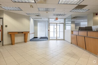 3636 Steeles Ave E, Toronto, ON à louer Photo intérieure– Image 2 sur 8