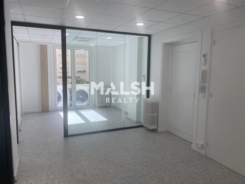 Bureau dans Lyon à louer - Photo de l’immeuble – Image 2 sur 10