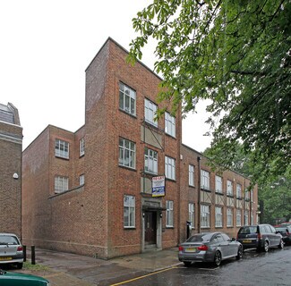 Plus de détails pour 94-100 Silver St, Enfield - Bureau à louer