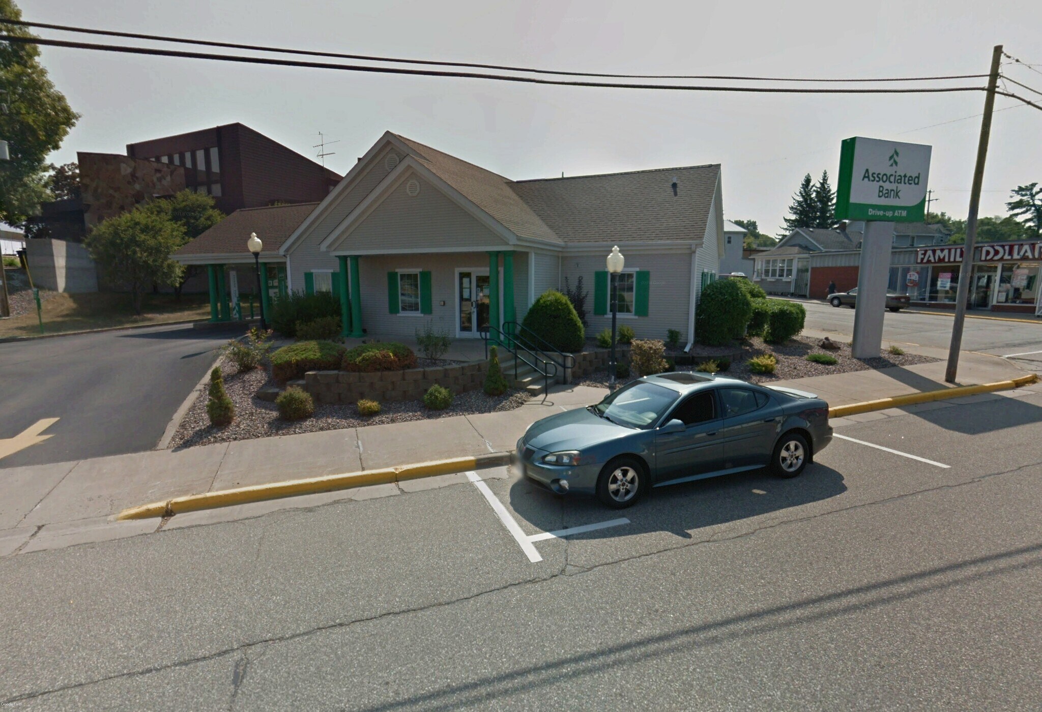 509 Grand Ave, Neillsville, WI à vendre Photo principale– Image 1 sur 7