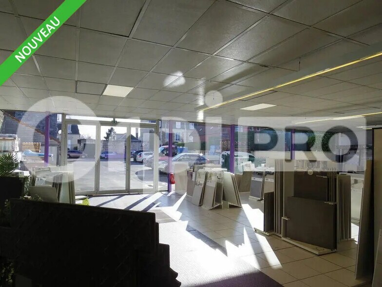 Local d’activités dans Soissons à louer - Hall d’entrée – Image 2 sur 10