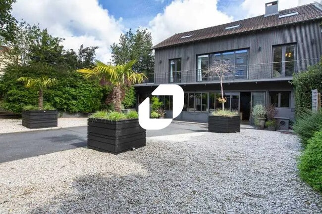 Plus de détails pour Bureau à vendre