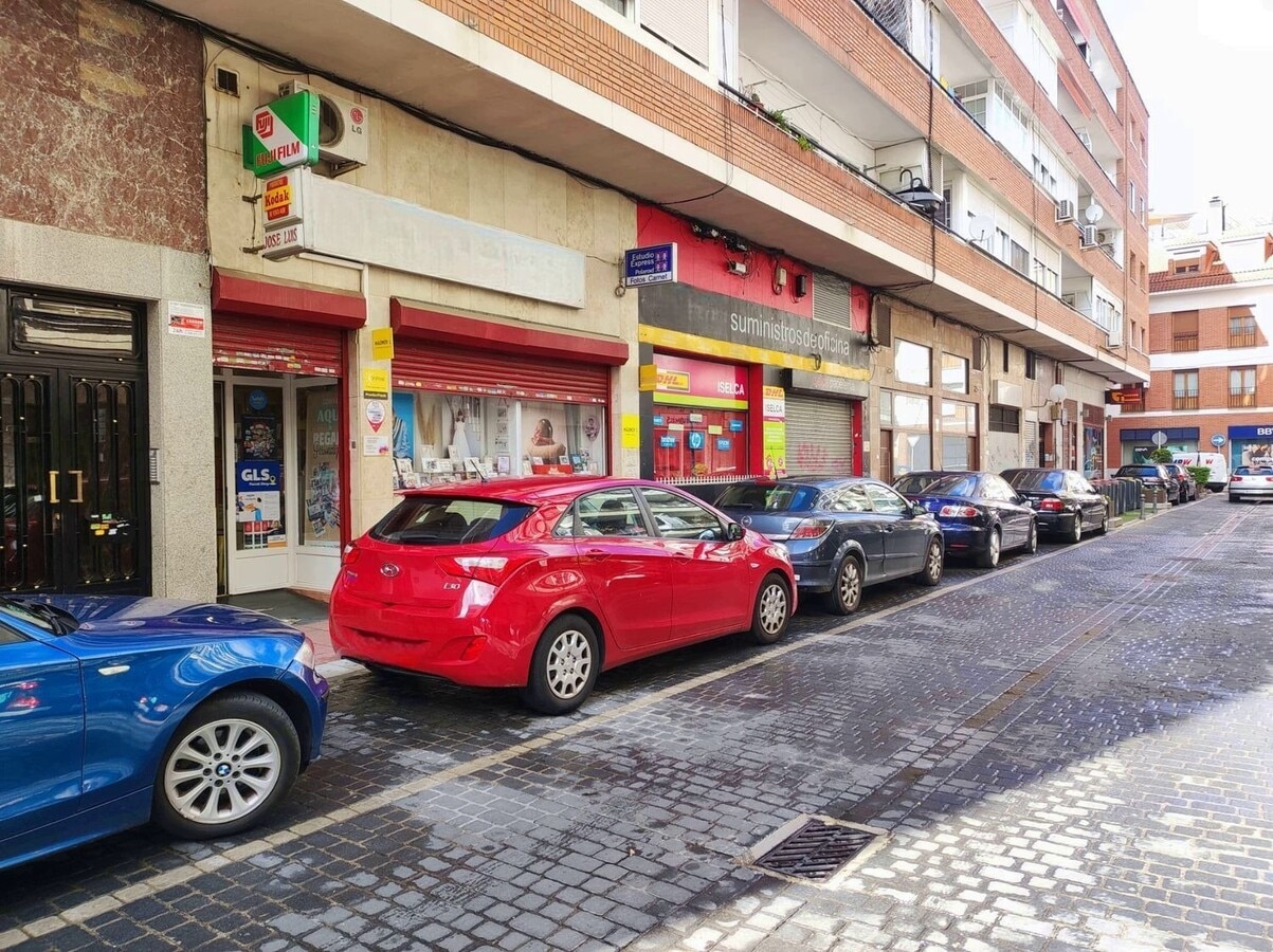 Calle Ramón Y Cajal, Torrejón de Ardoz, MAD 28850 -  -  - Photo intérieure - Image 1 of 3