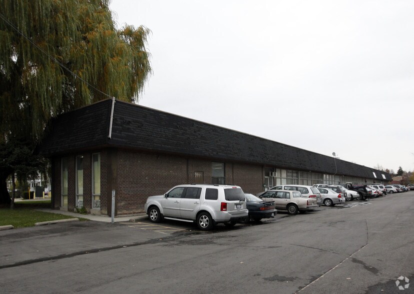 101 Oakdale Rd, Toronto, ON à louer - Photo principale – Image 1 sur 3