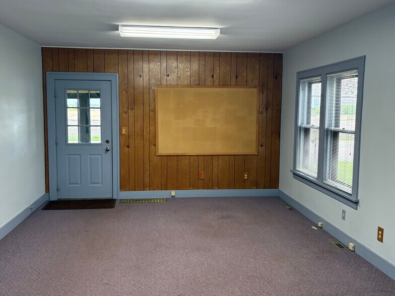 1601 N IL Route 47, Woodstock, IL à vendre - Photo intérieure – Image 3 sur 9