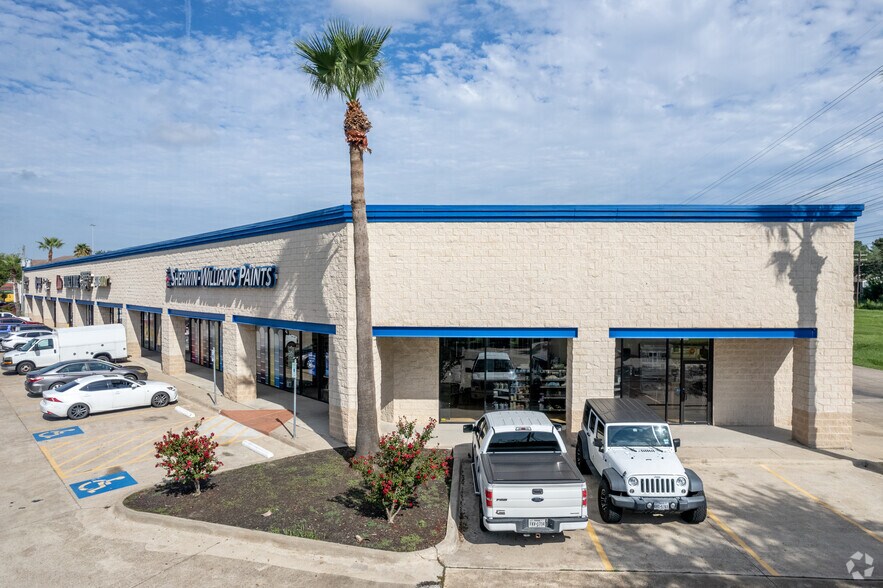 15327 Gulf Fwy, Houston, TX à louer - Photo principale – Image 1 sur 22