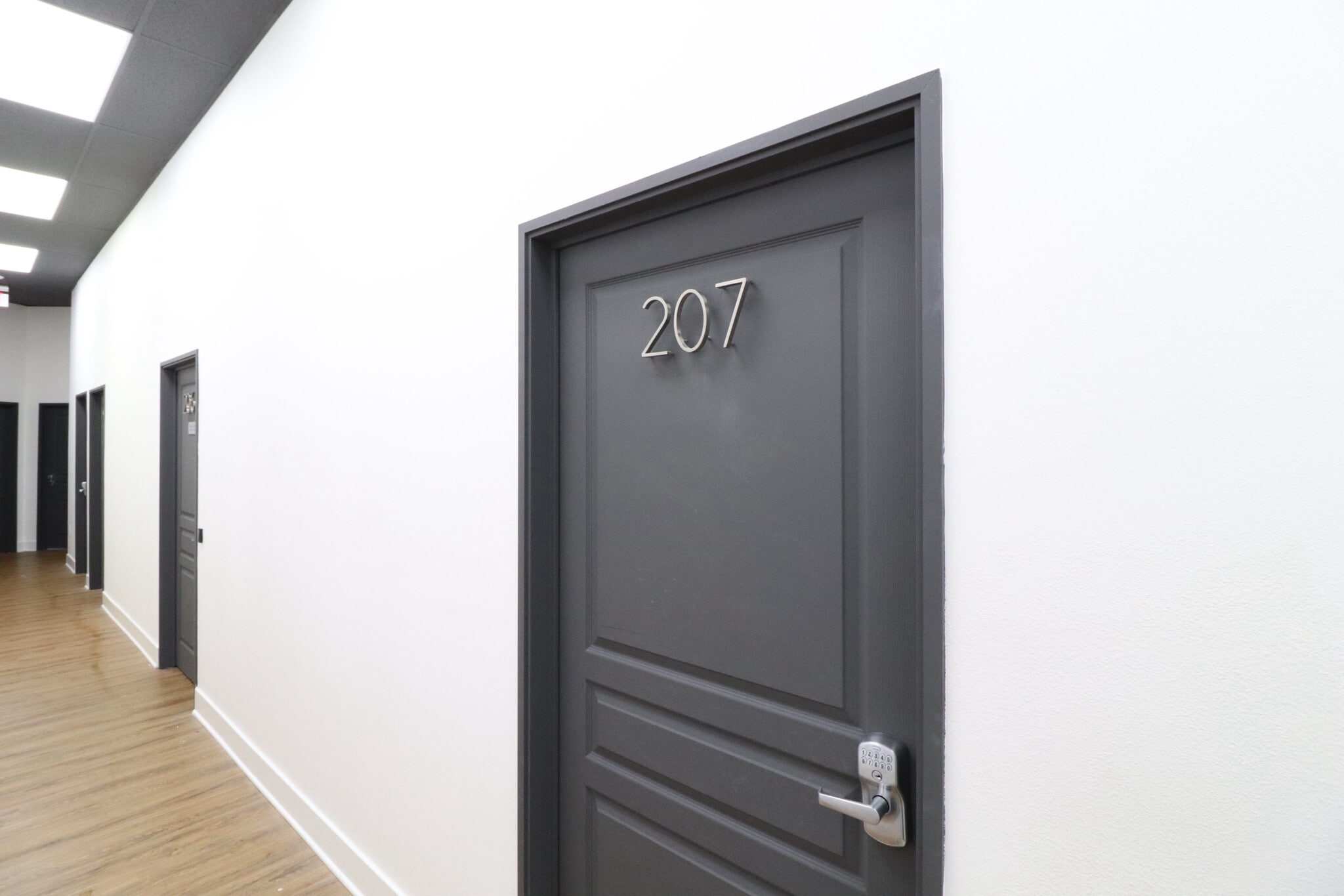 200 E Chapman Ave, Orange, CA à louer Photo intérieure– Image 1 sur 6