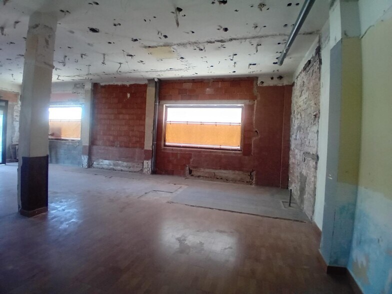 Local commercial dans El Ejido, Almería à louer - Photo de l’immeuble – Image 2 sur 4