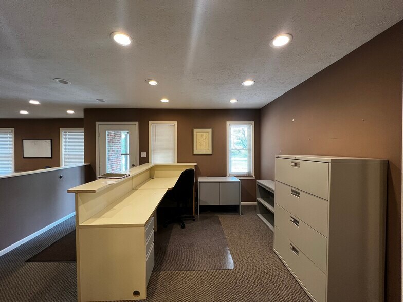 9296 Waldemar Rd, Indianapolis, IN à vendre - Photo de l’immeuble – Image 3 sur 8