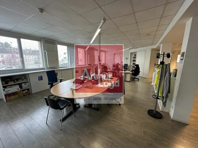 Plus de détails pour 42B Rue De La Paix, Troyes - Bureau à louer