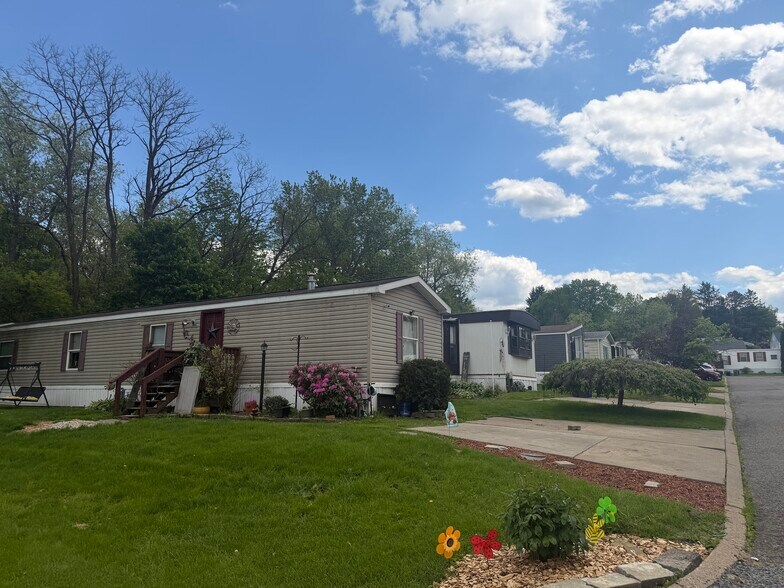 1-21 Dinardo Mnr, Imperial, PA à vendre - Photo de l’immeuble – Image 3 sur 8