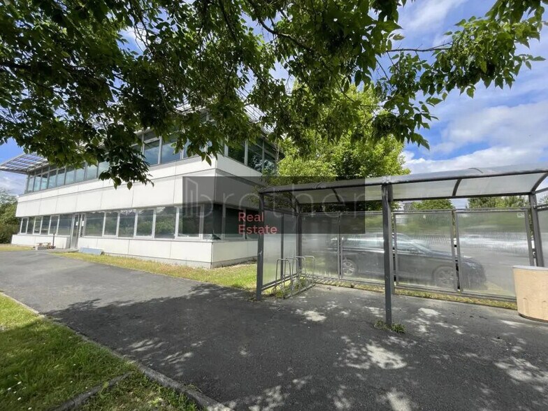Bureau dans Pessac à louer - Photo de l’immeuble – Image 2 sur 6