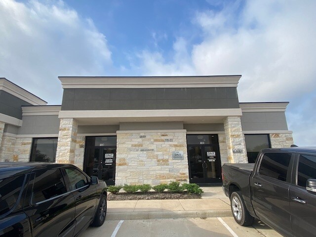 25145 Star Ln, Katy, TX à louer - Photo de l’immeuble – Image 3 sur 6