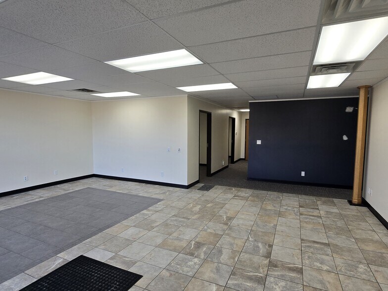 1104 Washington Ave, Bay City, MI à louer - Photo de l’immeuble – Image 3 sur 15