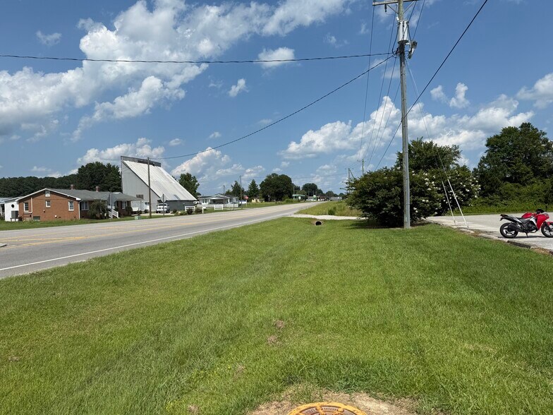 1985 W Main St, Williamston, NC à vendre - Photo de l’immeuble – Image 3 sur 36
