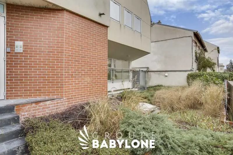 Bureau dans Suresnes à louer Photo principale– Image 1 sur 2