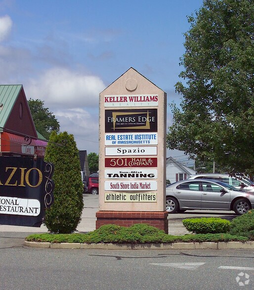 200-226 Quincy Ave, Braintree, MA à louer - Photo de l’immeuble – Image 3 sur 16