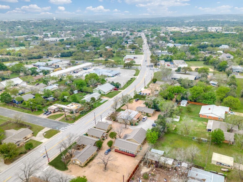 920 E Blanco Rd, Boerne, TX à vendre - Photo de l’immeuble – Image 3 sur 8