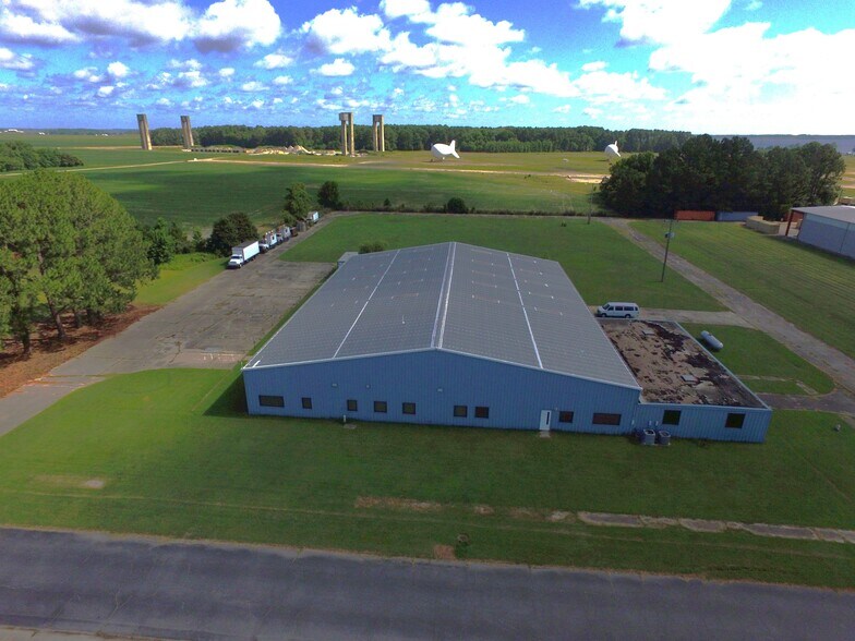 161 T Com Dr, Elizabeth City, NC à vendre - Photo de l’immeuble – Image 2 sur 49