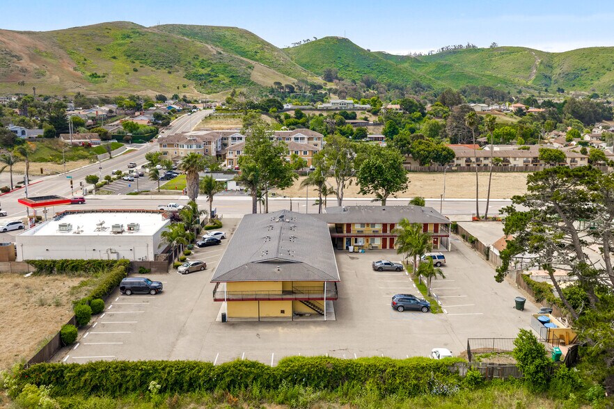 1415 E Ocean Ave, Lompoc, CA à vendre - Aérien – Image 2 sur 4