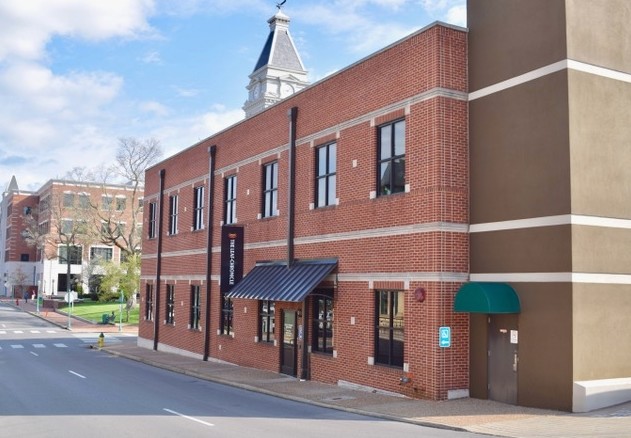 200 Commerce St, Clarksville, TN à louer - Photo de l’immeuble – Image 1 sur 5