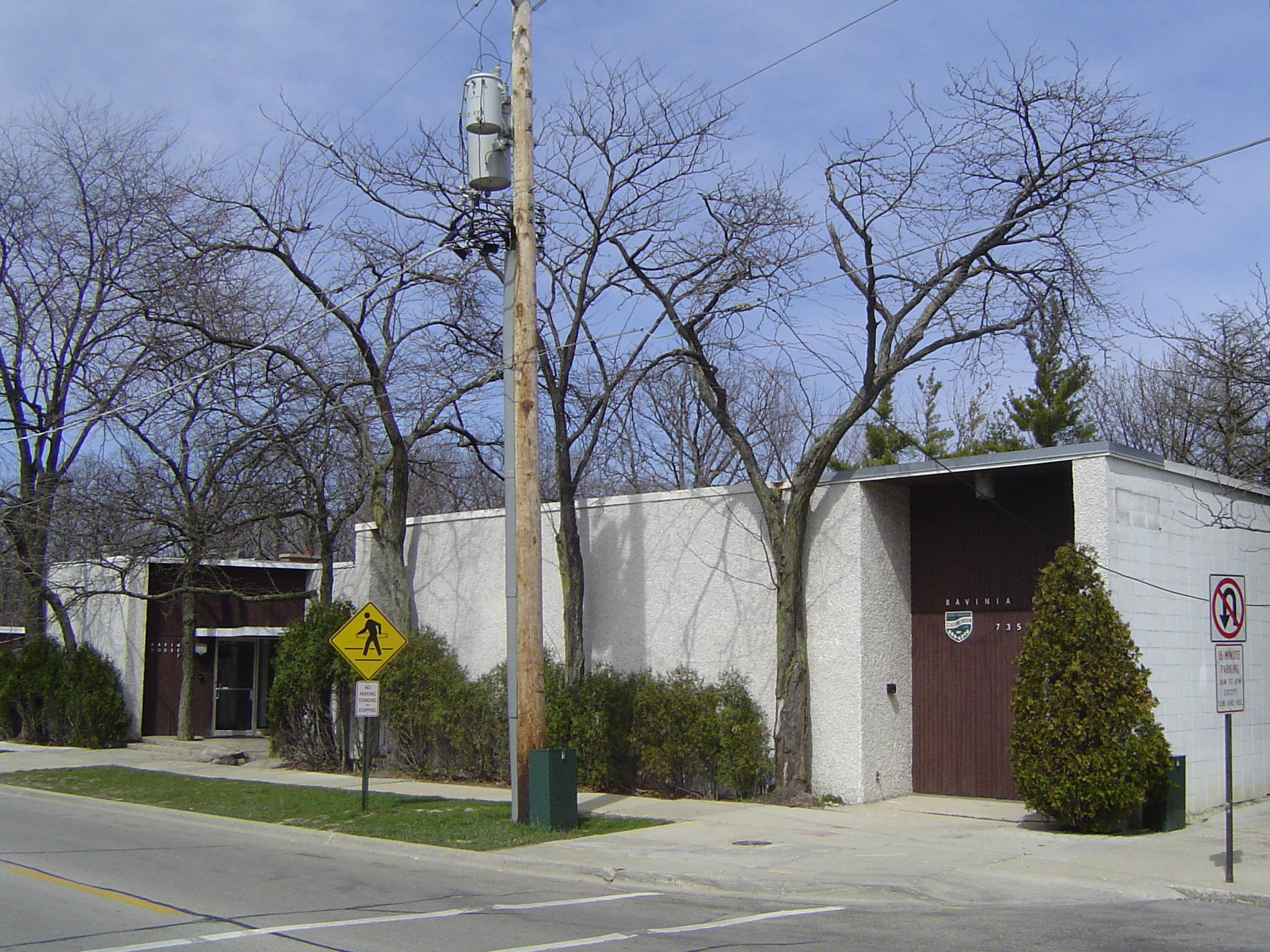 735 Saint Johns Ave, Highland Park, IL à louer Photo de l’immeuble– Image 1 sur 3