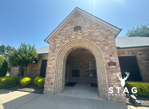 2301 Olympia Dr, Flower Mound, TX à louer Photo de l’immeuble– Image 1 sur 4