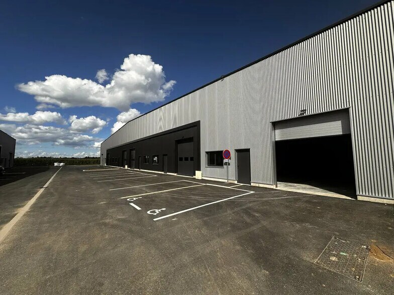 Local d'activités dans Fegersheim à vendre - Photo de l’immeuble – Image 3 sur 6