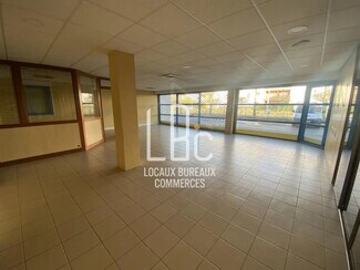 Plus de détails pour Local d'activités à louer