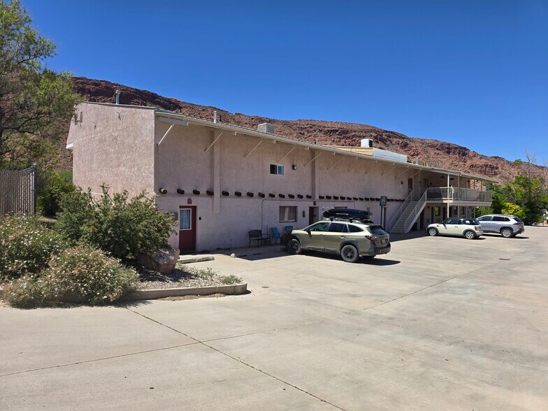 1075 S Highway 191, Moab, UT à vendre - Photo de l’immeuble – Image 2 sur 6