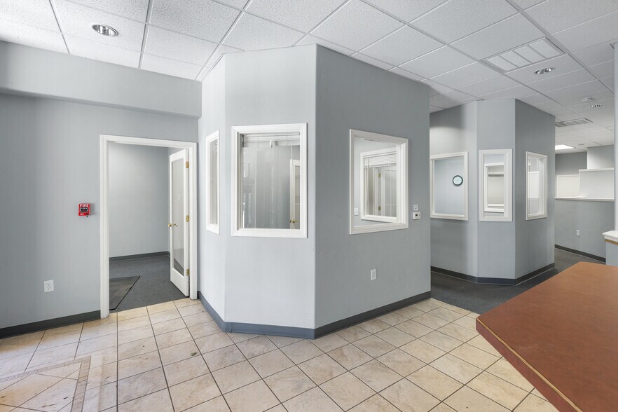 180 E 4th St, Chico, CA à louer - Photo de l’immeuble – Image 2 sur 5