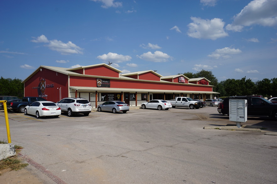 719 S Hwy 183, Liberty Hill, TX à louer - Autre – Image 1 sur 14