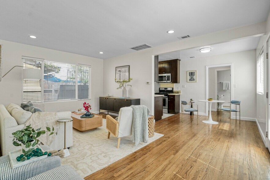 2402 Ocean Park Blvd, Santa Monica, CA à vendre - Photo de l’immeuble – Image 2 sur 17
