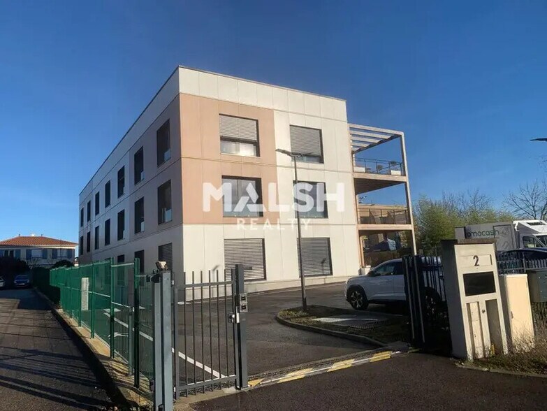 Bureau dans Sainte-Foy-lès-Lyon à louer - Photo de l’immeuble – Image 2 sur 25