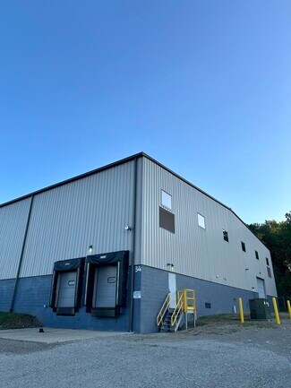 Plus de détails pour 5049 Center Dr, Latrobe, PA - Industriel/Logistique à louer