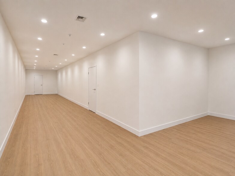 22-24 N Main St, Port Chester, NY à louer - Photo intérieure – Image 2 sur 4