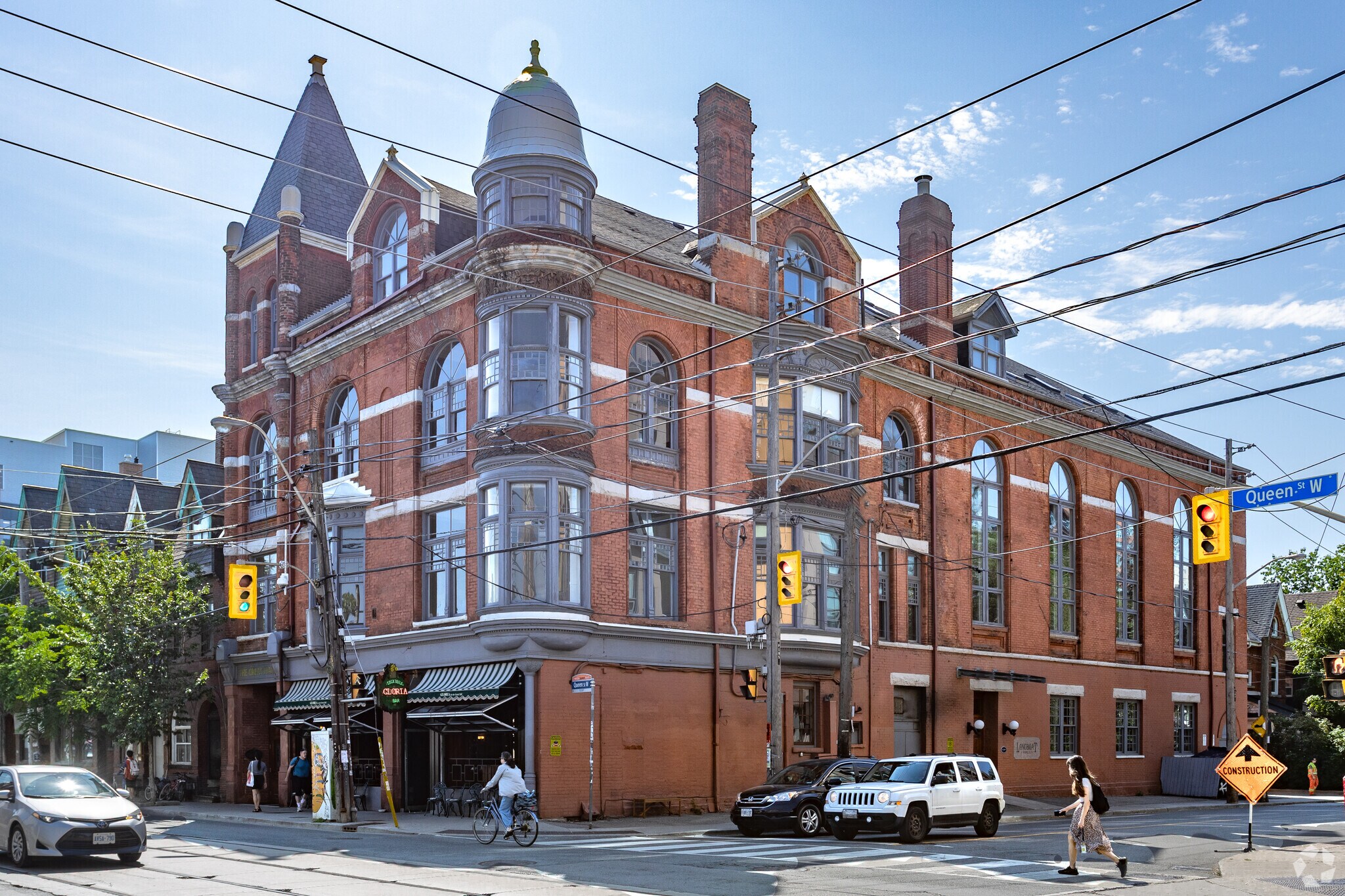 1087-1089 Queen St W, Toronto, ON à louer Photo de l’immeuble– Image 1 sur 3