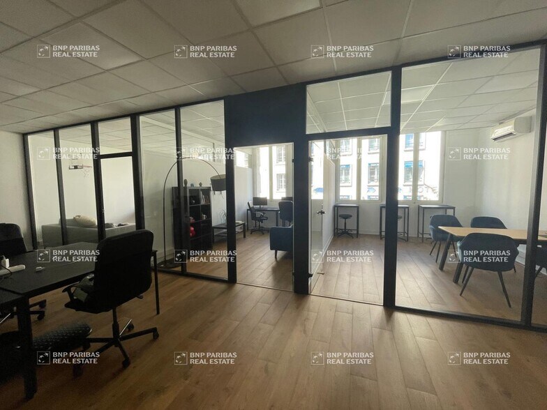 Bureau dans Orléans à vendre - Photo intérieure – Image 2 sur 8